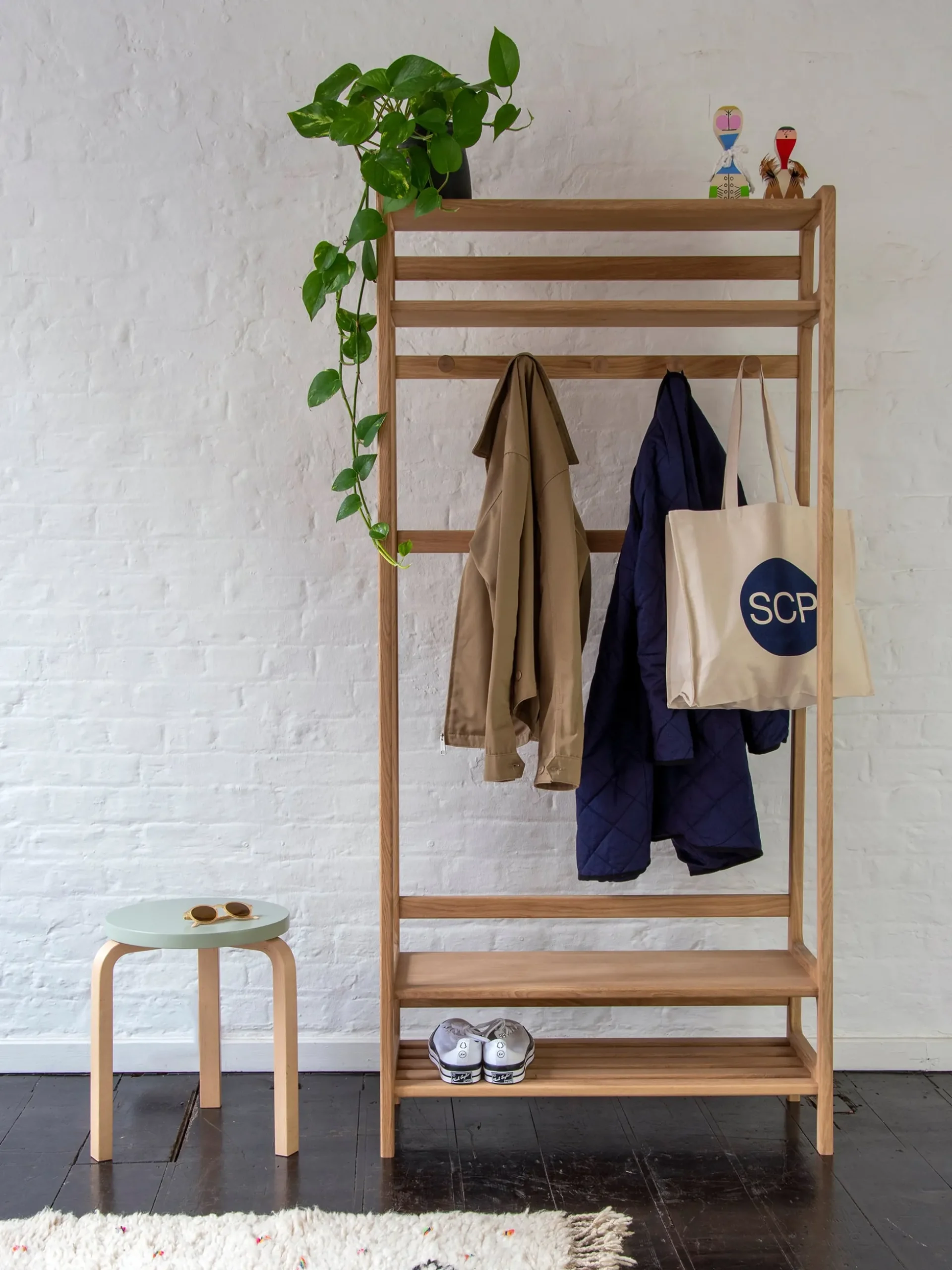 Agnes Hall Stand - Oak