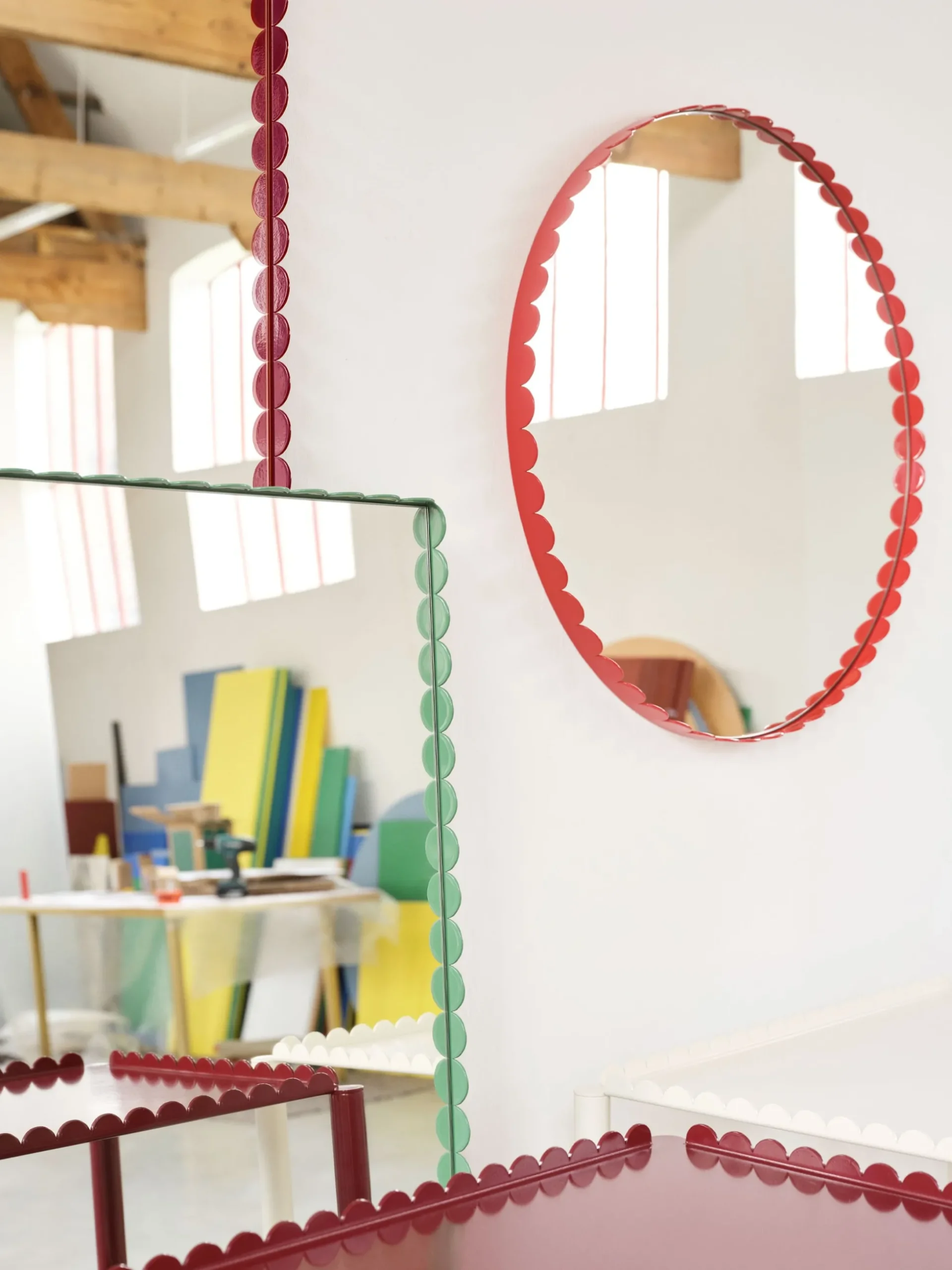 Arcs Mirror Round - Red