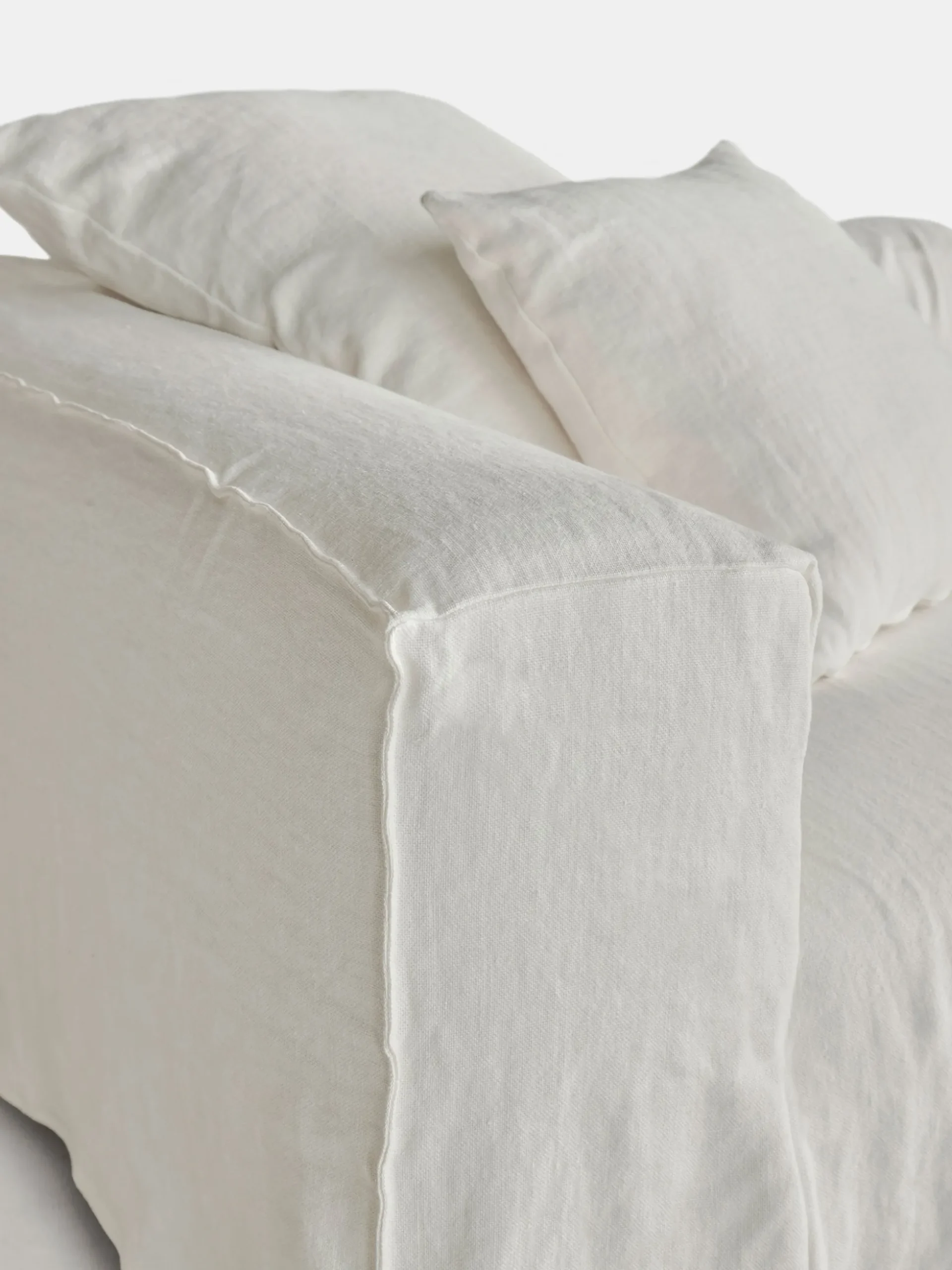 Auré Sofa