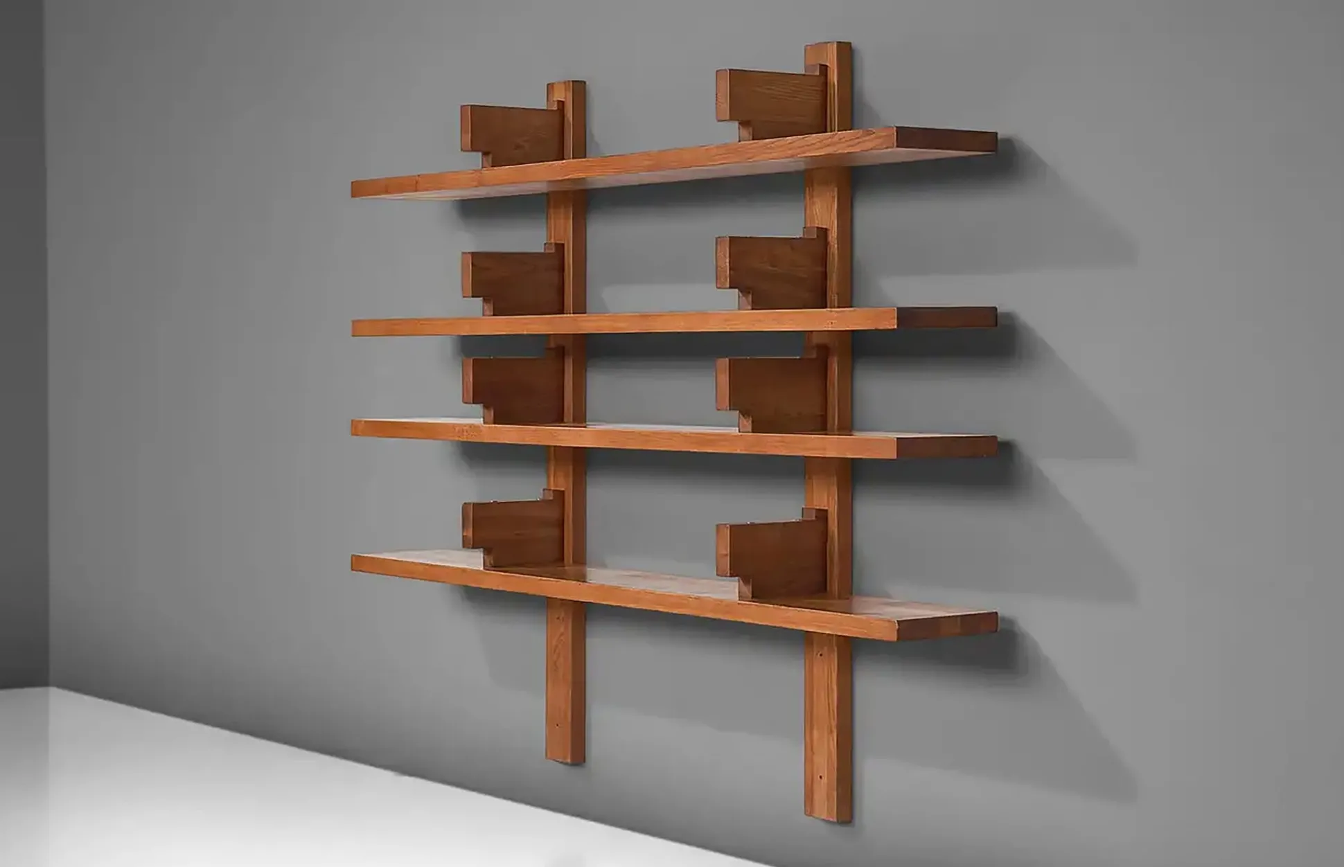 B17 Bookshelf