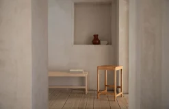 Bench 01