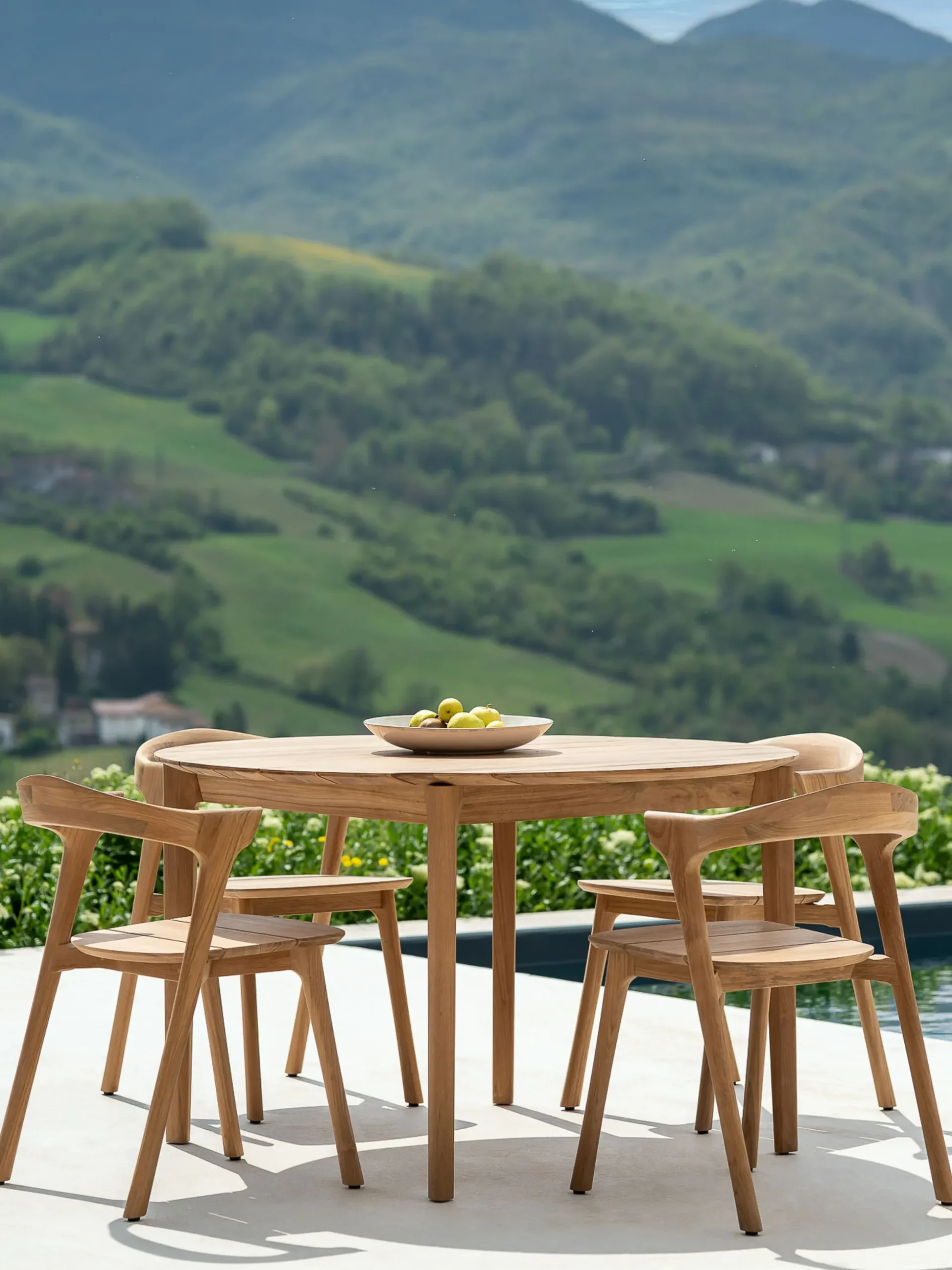 Bok Outdoor Dining Table Round - Teak - 125 cm