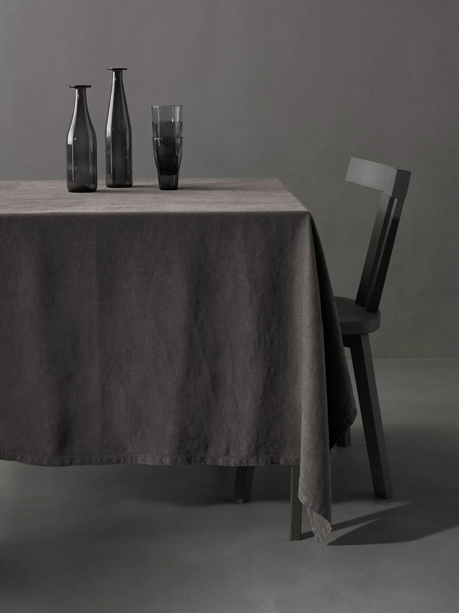 Bon Table Cloth - Fumo