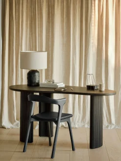 Boomerang Desk