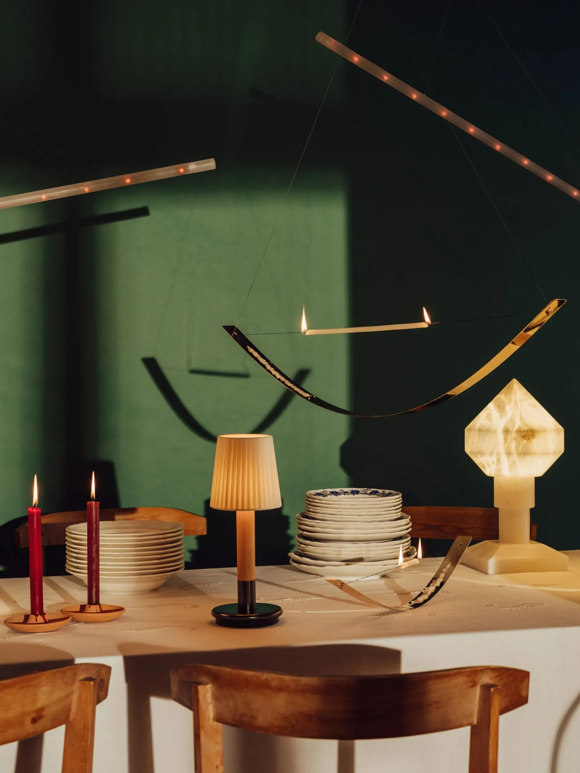 Básica Mínima Batería Portable Table Lamp - Bronze - Natural Ribbon