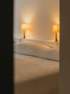 Básica Mínima - Table Lamp