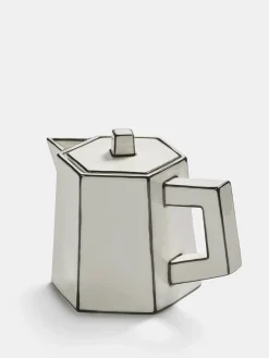 Carte Blanche Teapot