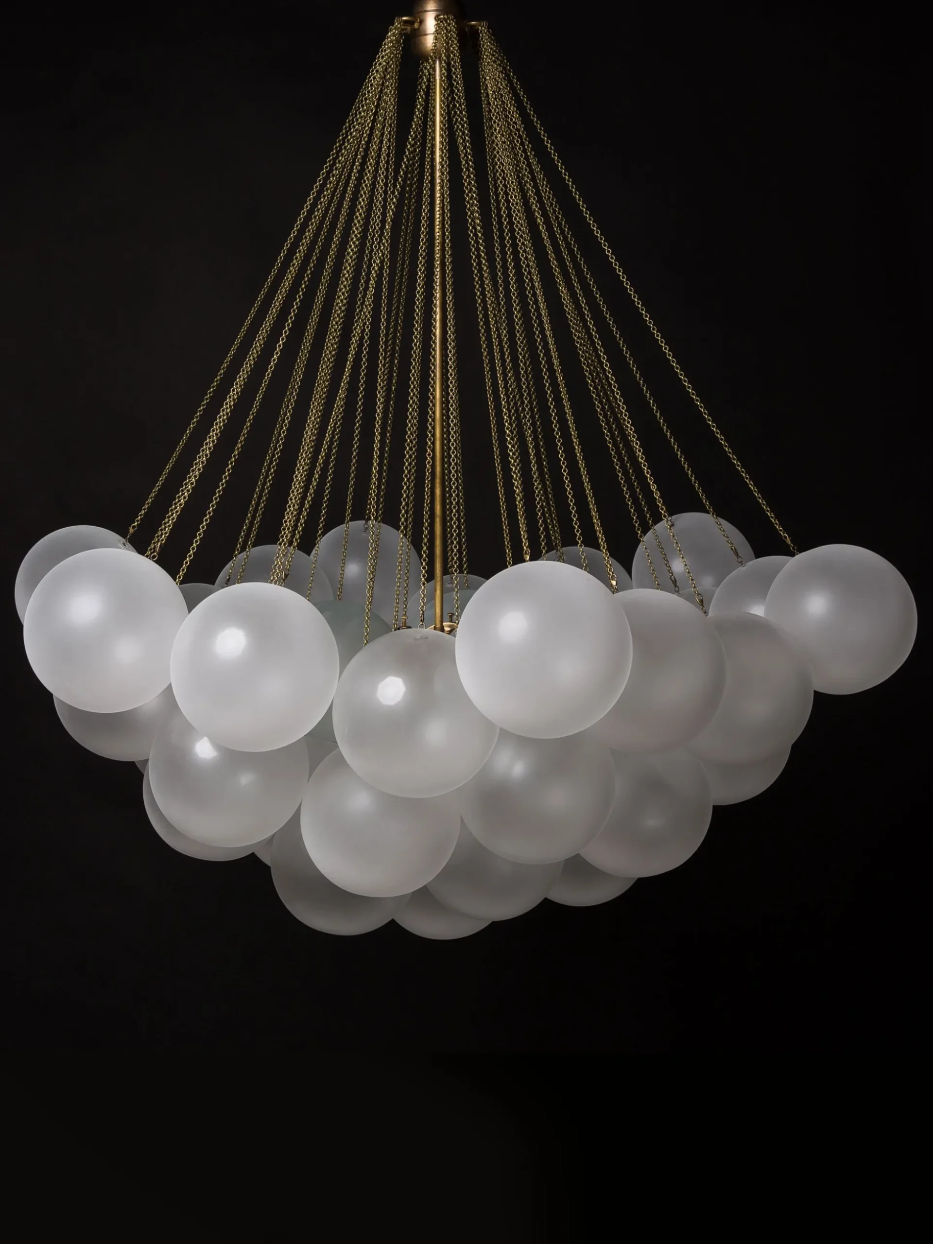 Cloud 37 - Chandelier