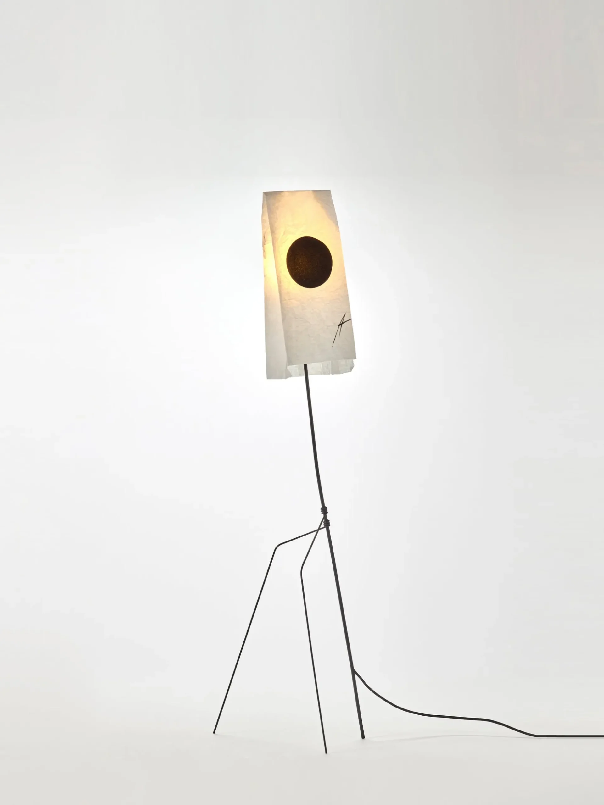 EO Table Lamp - Black - White