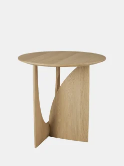 Geometric side table - varnished oak - round
