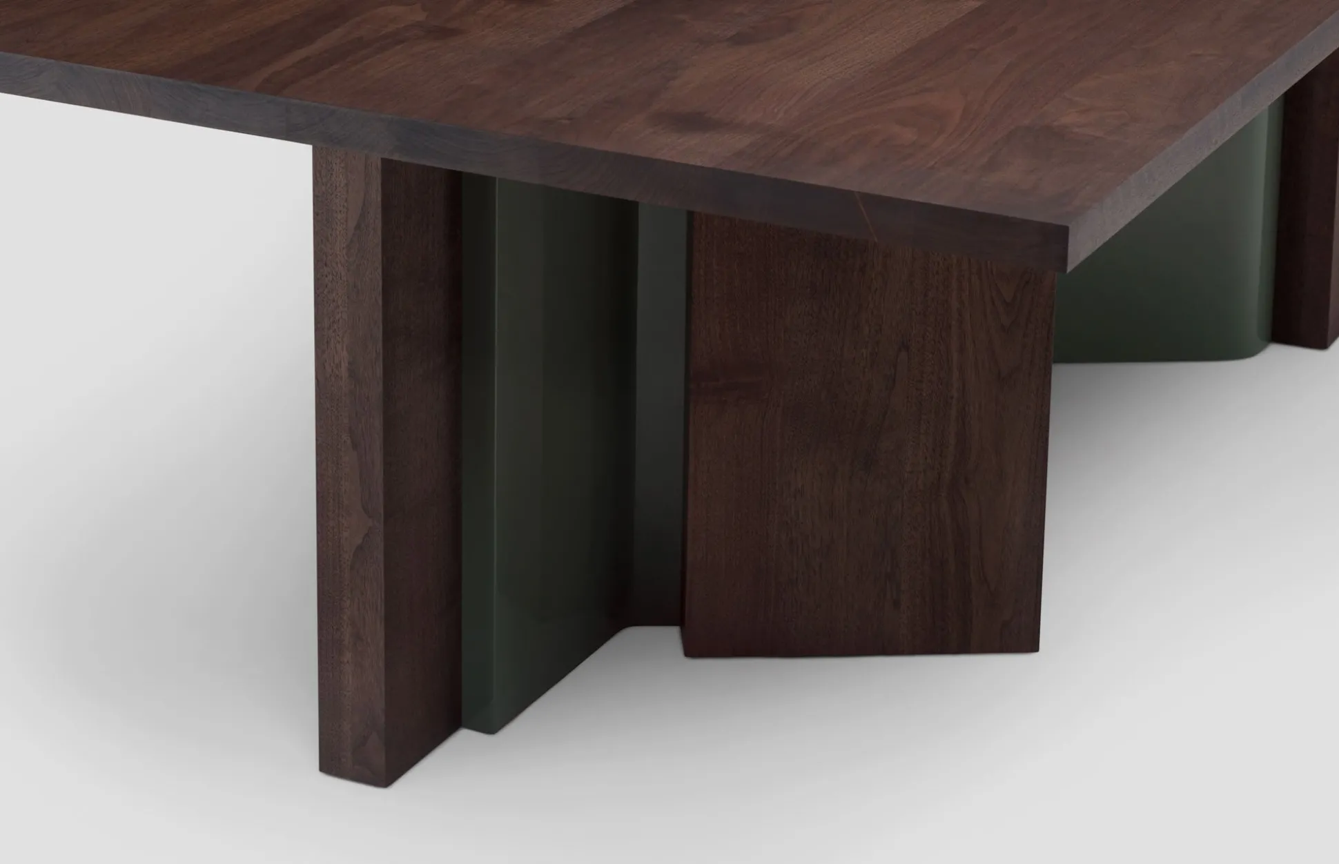 Izar Dining Table