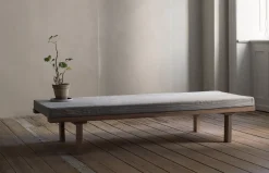 KR-180 Daybed
