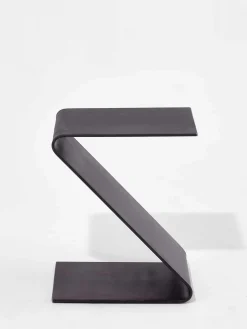 Kvara Side Table