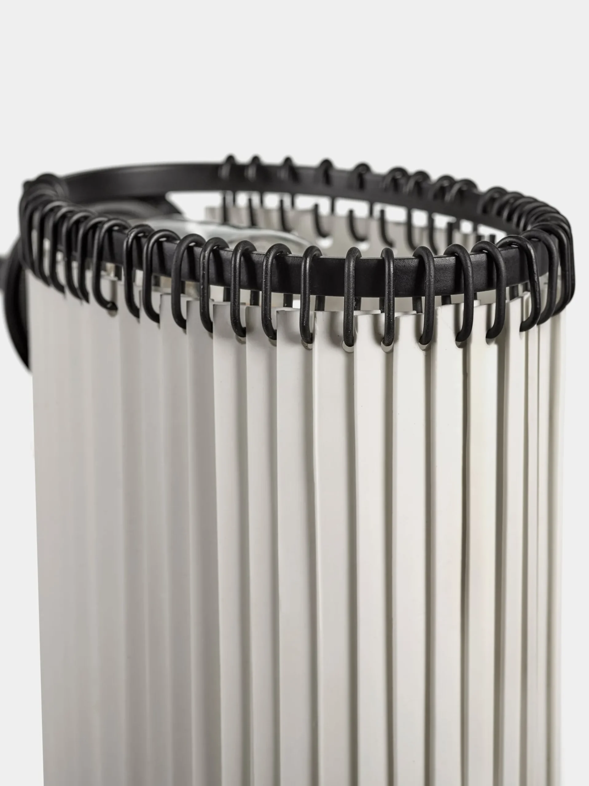 Lou Table Lamp