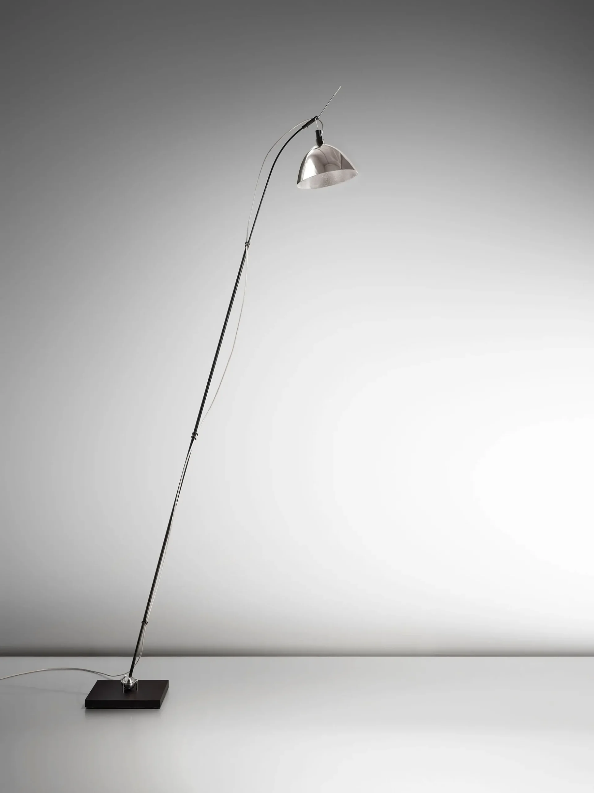 Max Floor Lamp