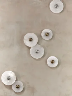 Median Sconce
