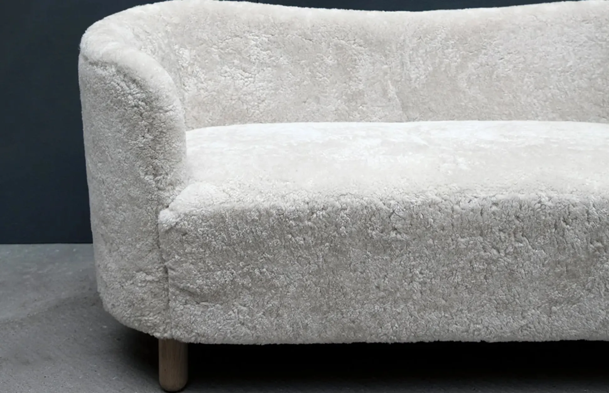 Mingle Sofa