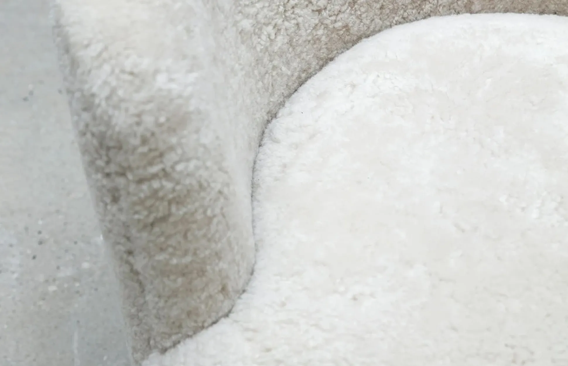 Mingle Sofa