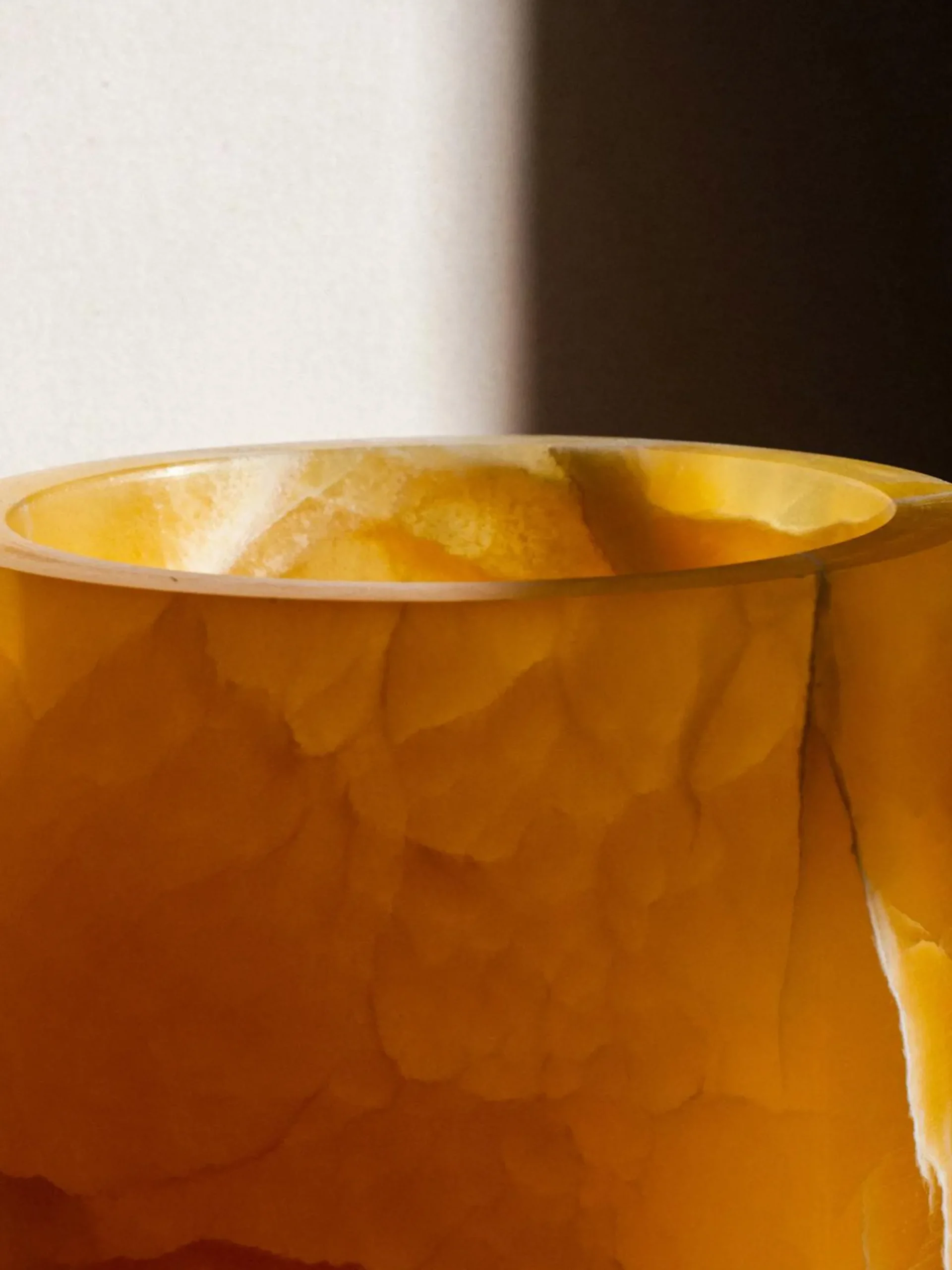 ONYX Table Lamp