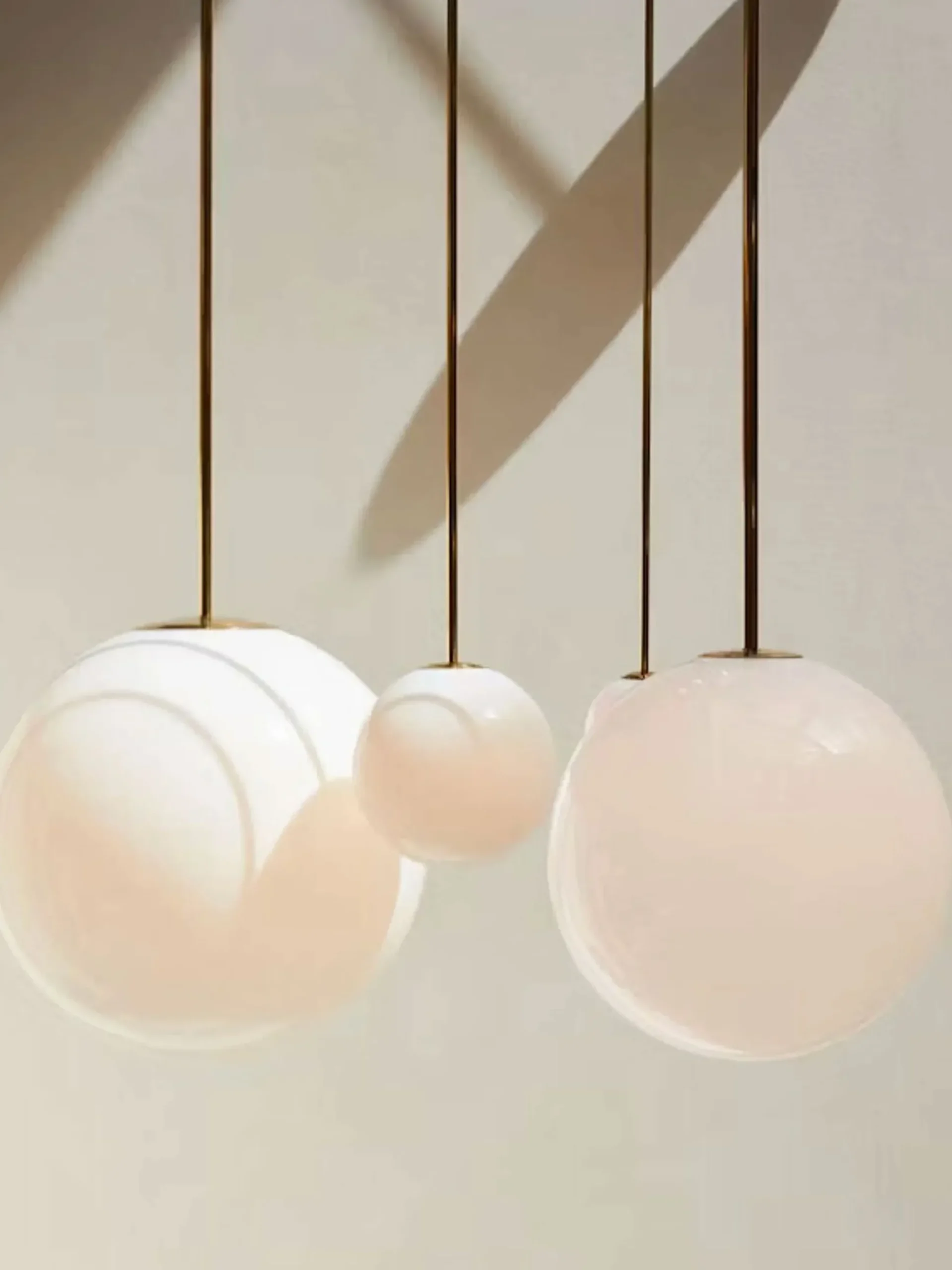 Pendant 250 - Polished Brass