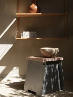 64 Plinth