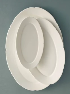 Silhouette Oval Plate