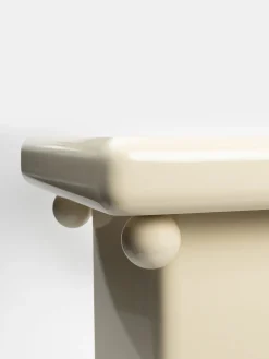 Stool Cream