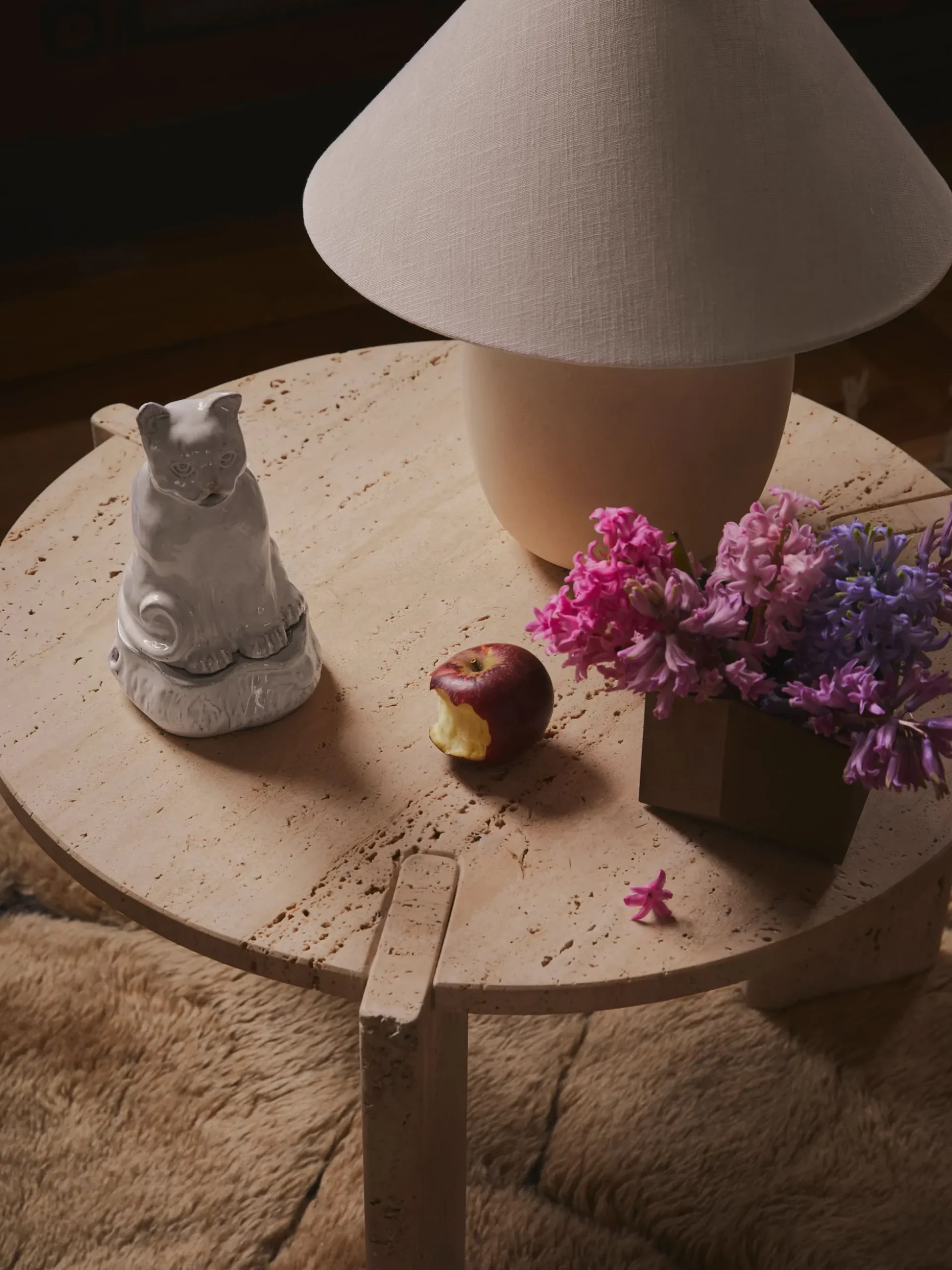 Torso Table Lamp 37