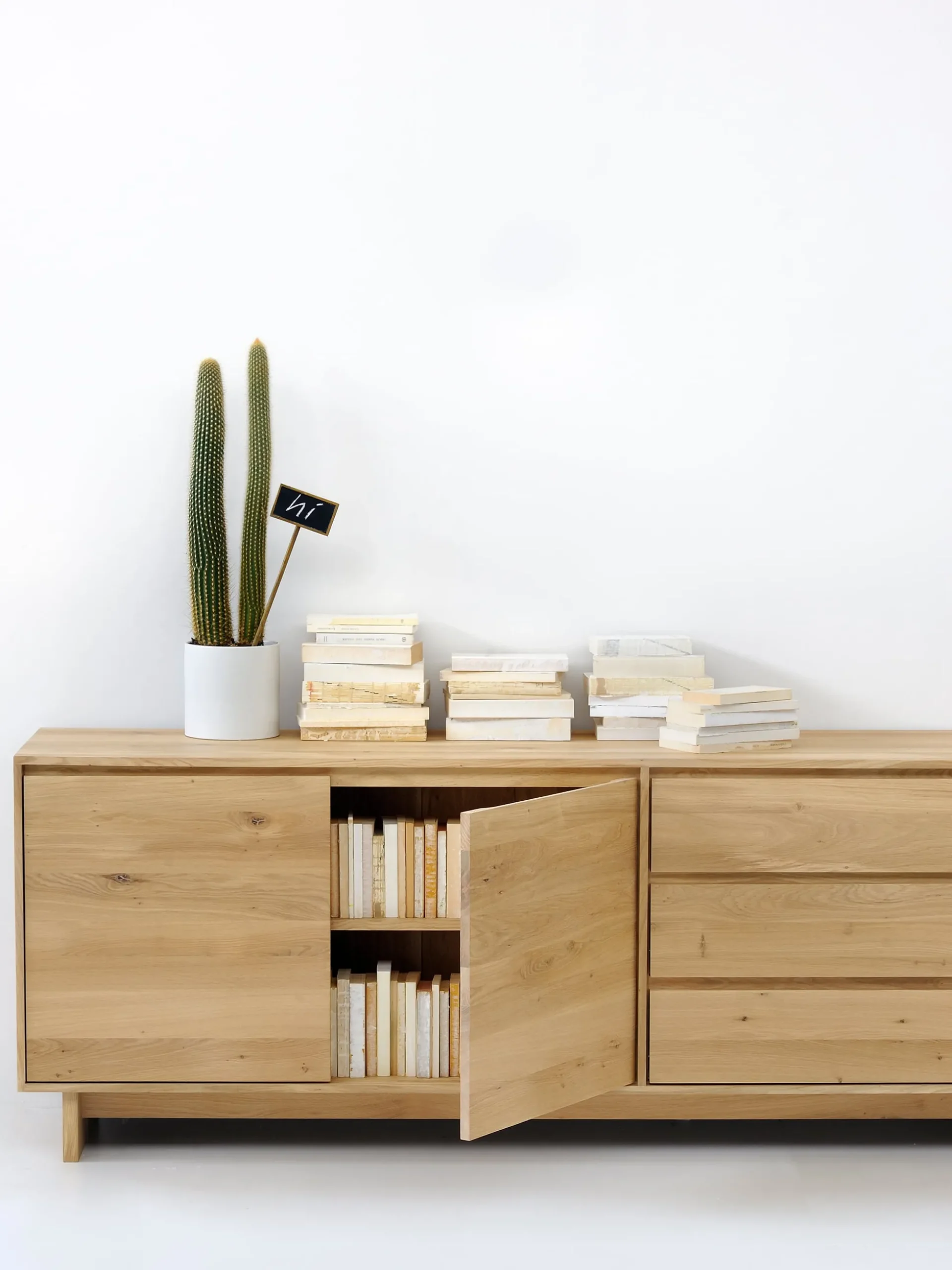 Wave Sideboard – Oak